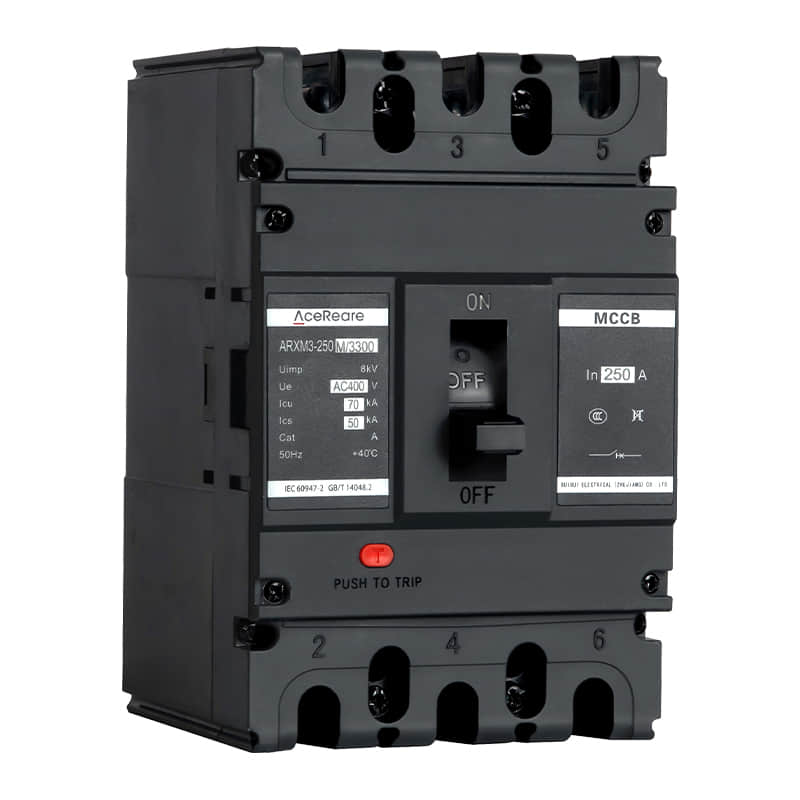 4 pole circuit breaker